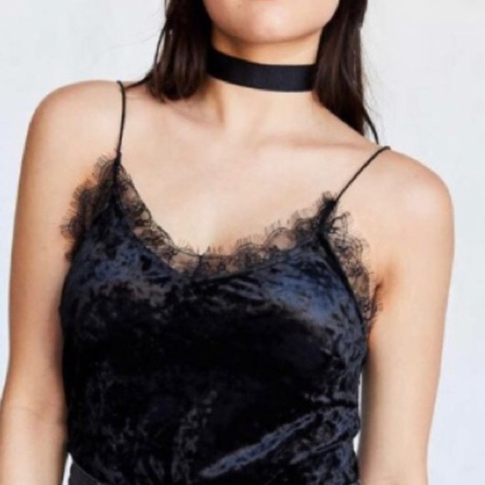 🌹 Velvet Top 🌹